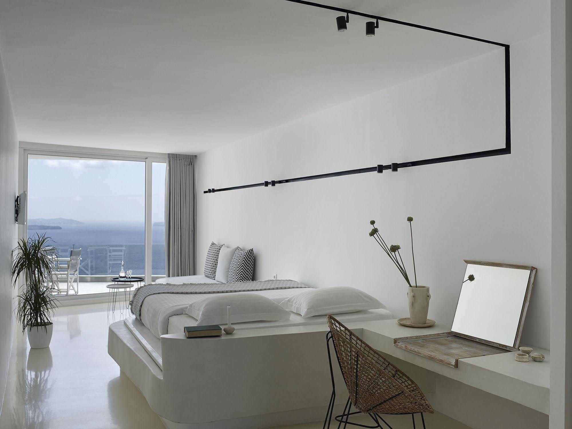 Mythique Villas & Suites Oia  Exterior photo