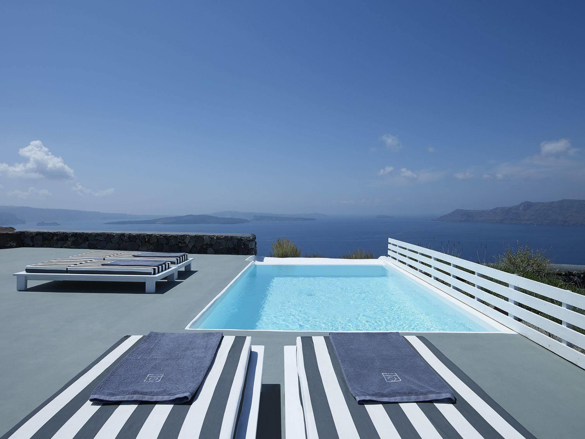 Mythique Villas & Suites Oia  Exterior photo