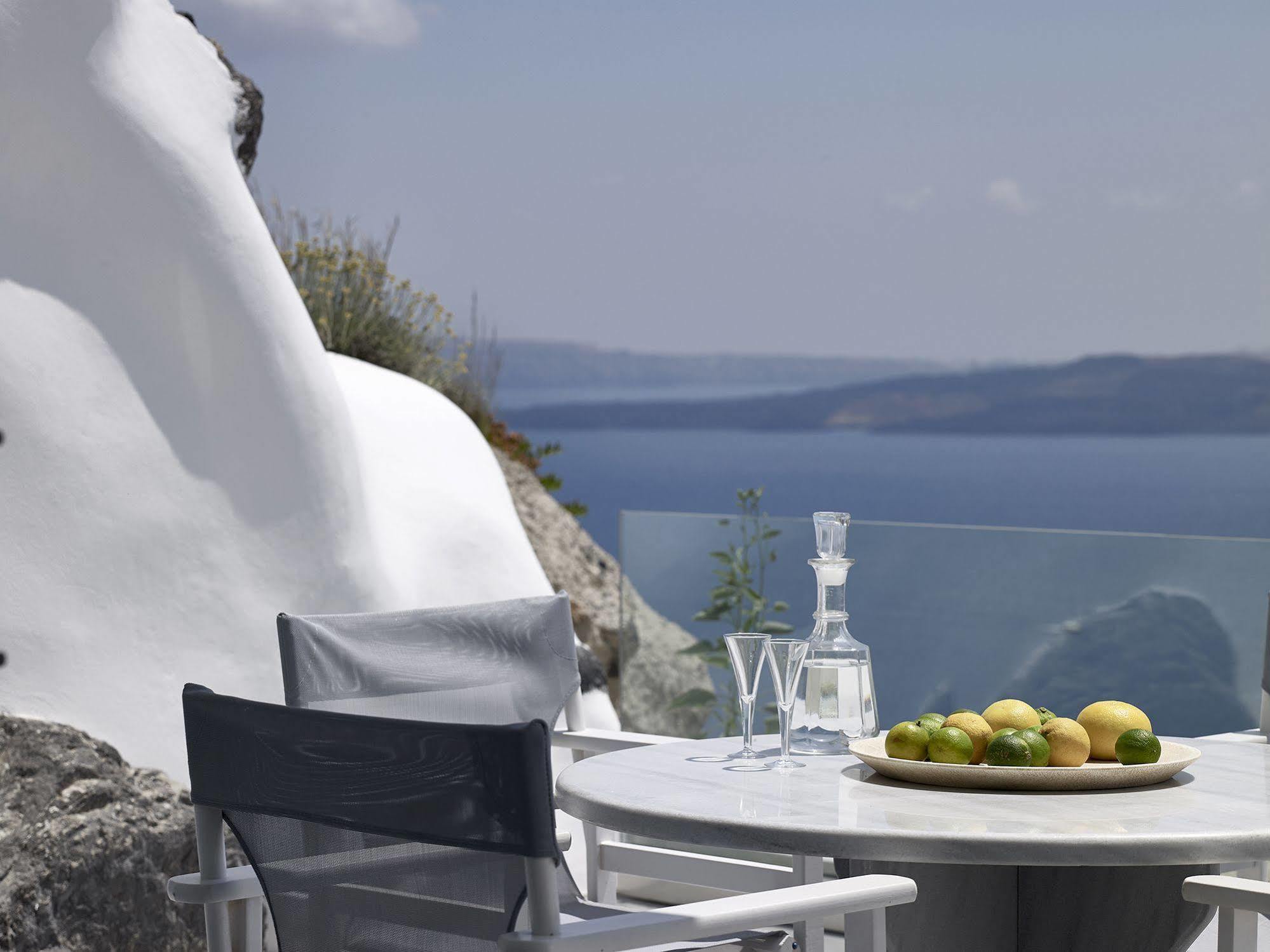 Mythique Villas & Suites Oia  Exterior photo