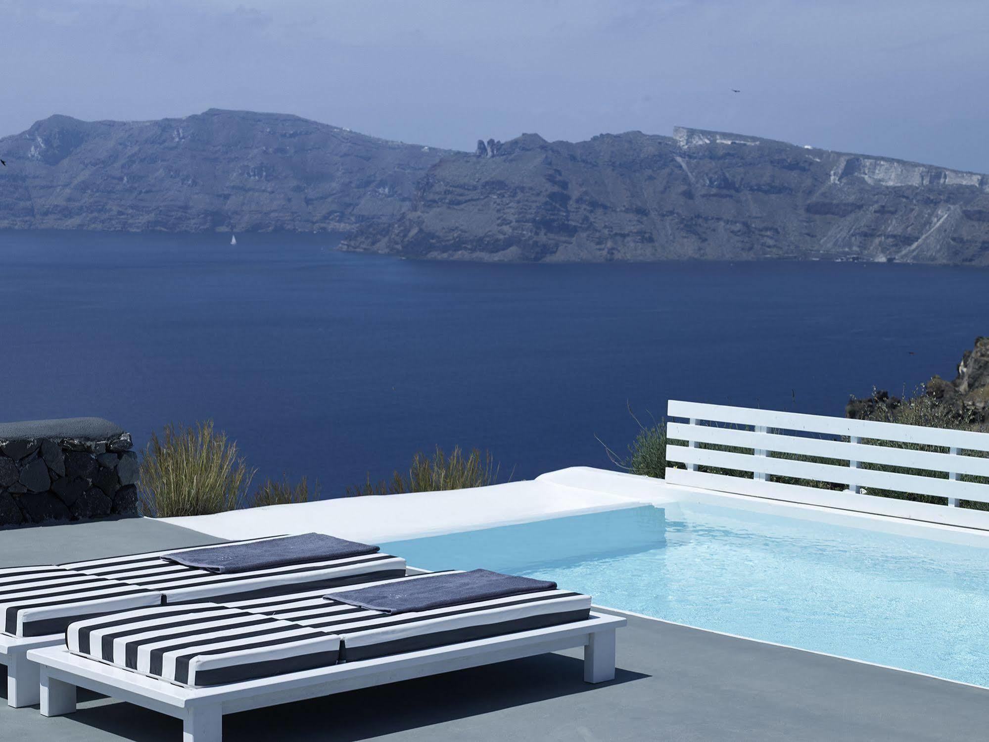 Mythique Villas & Suites Oia  Exterior photo